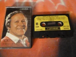 Tradera ROLIGA OTROLIGA VÄRLD, SÖREN JANSON, KASSETTBAND, KASSETT^ Kassettband