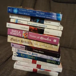 Tradera Romansamling: 13 böcker av olika författare> Harlequin & Kiosklitteratur