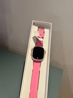 Tradera Rosa Smartwatch för barn - CM2C V2^ Barnklockor