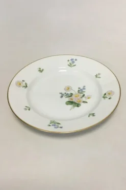 Tradera Royal Copenhagen Bellis og Følfod Frokosttallerken No 9052> Antikviteter