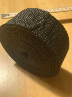 Tradera Allt På Bilden<Sadeljord på rulle. Bredd 38 mm. Diameter på rullen 9 cm.