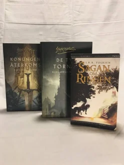 Tradera Sagan om Ringen, alla tre delar> Skönlitteratur