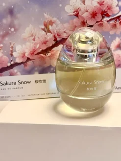 Tradera Parfym & Doft<Sakura Snow Eau de Parfum