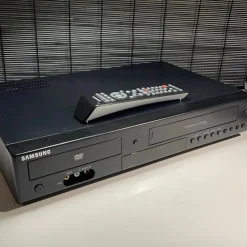 Tradera SAMSUNG / DVD / VHS Kombo spelare / DVD-V6800 / Kombinerad VCR DVD Video^ Dvd-, Video- & Blurayspelare