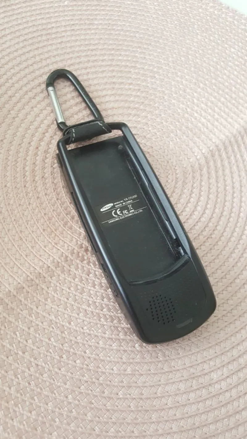 Tradera Samsung backup batteri extern laddare YA-DS200 för YP-K3 mp3 spelare 1gb 2gb 4gb^ Mp3 & Mp4-spelare