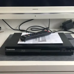 Tradera Samsung Blu-ray-spelare BD-J4500R^ Dvd-, Video- & Blurayspelare