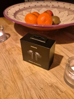 Tradera Samsung Galaxy Buds3 Pro + GRATIS FRAKT^ Hörlurar