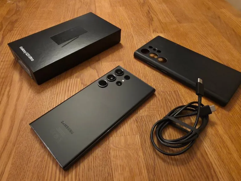 Tradera Mobiltelefoner<Samsung Galaxy S23 Ultra 512 gb