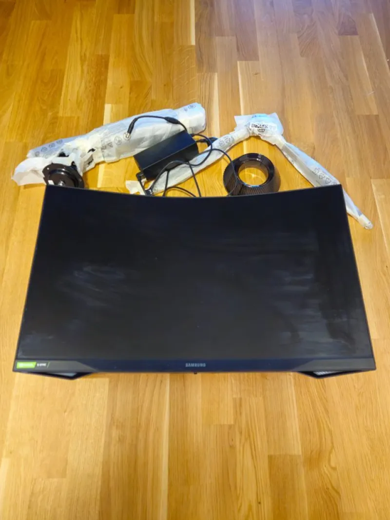 Tradera Samsung 1440p 240hz, 27tum, Curved Gaming Monitor Odyssey G7> Bildskärmar