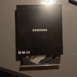 Tradera Samsung SE-S084B Extern DVD-brännare^ Dvd-, Video- & Blurayspelare