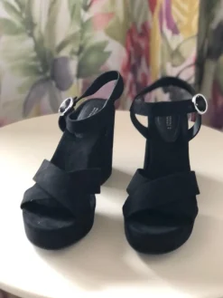 Tradera Damskor<Sandaletter Divided från H&M