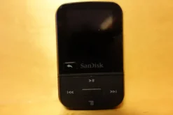 Tradera SanDisk Sport Go MP3-spelare, 32 GB^ Mp3 & Mp4-spelare