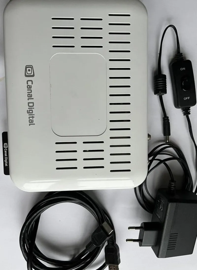 Tradera Satellit TV mottagare med parabol antenn^ Digital-tv