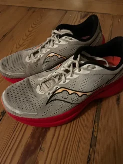 Tradera Löpning<Saucony Endorphin Speed 3 - Löparskor