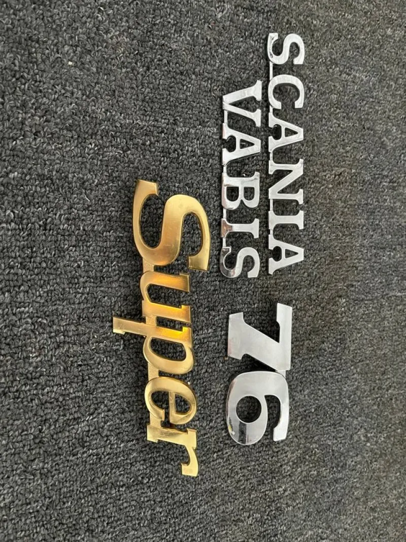 Tradera Scania emblem krom^ Lastbilar & Bussar