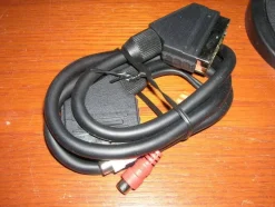 Tradera Scart kabel 1m med audio out scart hane- scart +2xRCA hona^ Dvd-, Video- & Blurayspelare