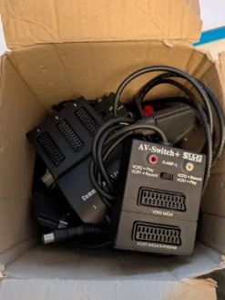 Tradera Scart switch och diverse! Utrop 1kr^ Tv & Tillbehör