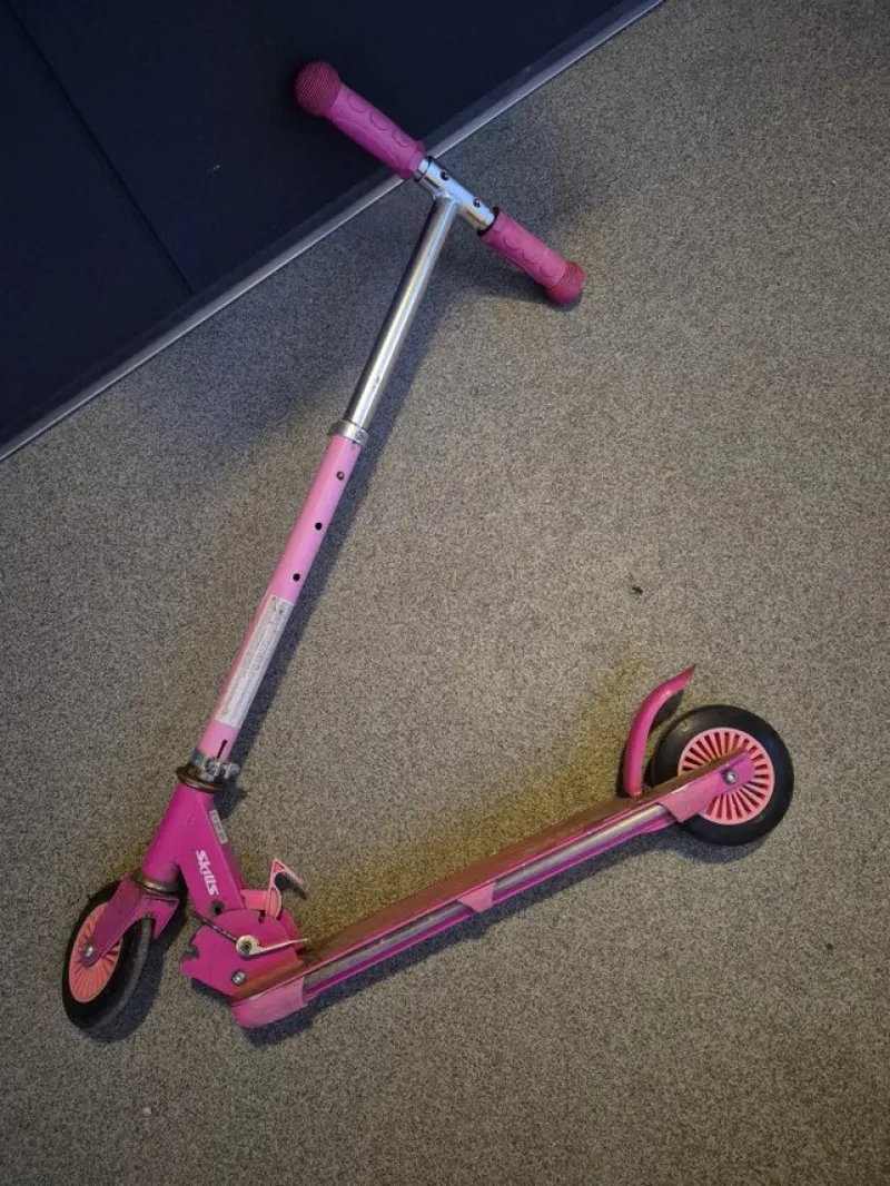 Tradera SDLS Rosa Kickbike läs beskrivning> Utomhusleksaker