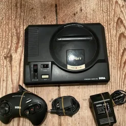 Tradera Sega<Sega Mega Drive