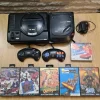 Tradera Sega<Sega Mega Drive + Mega-CD + 6st spel + 2st handkontroller