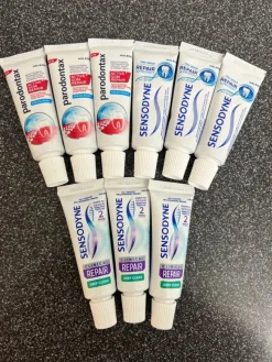 Tradera Tandvård<Sensodyne/ Parodontax Tandkräm 9st /15ml