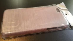 Tradera Mobiltillbehör<Skal Iphone 6 - Plastskal som borstat stål - Rosa - NYA i förpackning