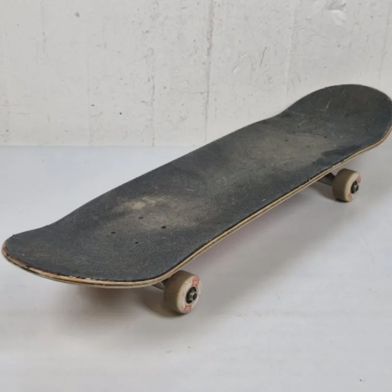 Tradera Skateboard & Inlines<Skateboard - SQRTN Company