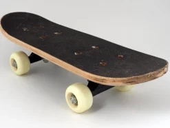 Tradera Skateboard & Inlines<Skateboard liten 43 cm Sliten