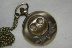 Tradera Skellington fr. The Nightmare Before Christmas Fickur (Quartz) Halsband Ny^ Fickur