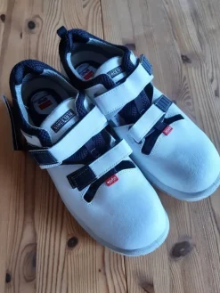 Tradera Skyddssko/-sandal Jalas Respiro 3510R Vita Storlek 44> Skyddsutrustning & Kläder