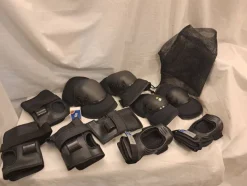 Tradera Skateboard & Inlines<Skyddsutrustning för skateboard, rullskridskor etc. - komplett set!