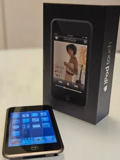 Tradera Sällsynt iPod Touch 1:a generationen A1213^ Mp3 & Mp4-spelare