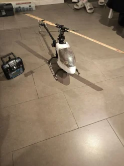 Tradera Smartech Pegasus metanolhelikopter^ Radiostyrt