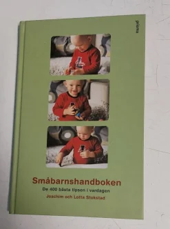 Tradera Småbarnshandboken De 400 bästa tipsen i vardagen Joachim och Lotta Stokstad> Graviditets- & Barnböcker