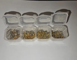 Tradera Smyckestillbehör<Smyckesdelar i Ask . Lås , Örhängskrokar, Klämpärlor , Bindringar