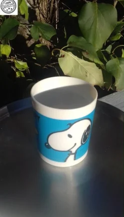 Tradera Snobben Woodstock mugg i plast United Feature Syndicate> Nappflaskor & Barnserviser