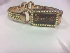 Tradera Snygg Dam Klocka med Strass^ Armbandsur