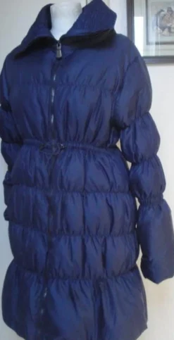 Tradera Snygg marinblå mamma vinter kappa från Prenatal^ Mammakläder