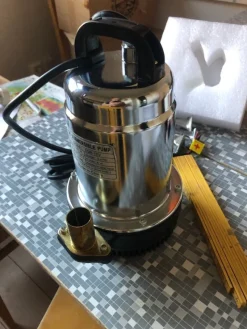 Tradera Solenergi ,12 volts pump till vatten.> Solenergi