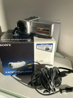 Tradera Sony Handycam HDR-CX105E^ Filmkameror