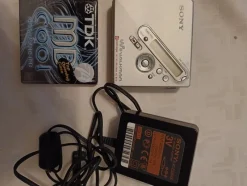 Tradera Sony Minidiscspelare MZ-n710^ Bärbart