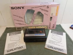 Tradera Sony Walkman WM-31 - defekt^ Bärbart