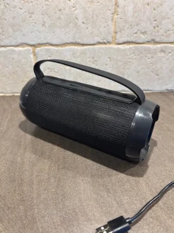 Tradera Soundboom vattentät bluetooth högtalare Bra skick^ Högtalare