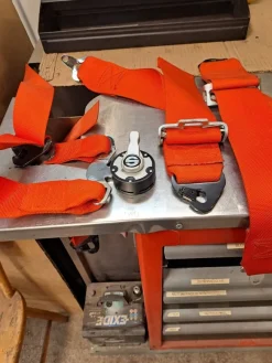 Tradera Övrig Sport & Fritid<Sparco 6-punktsbälte - Lås och nedre delen