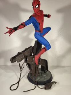 Tradera Samlarfigurer<Spider-Man Homecoming ArtFX, staty, samlarföremål, ca 35cm hög