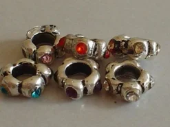 Tradera Varupartier<48st Berlocker till Ormlänk - Blandade Färger