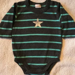 Tradera Söt body stl 56 SUPERSKICK> Barnkläder