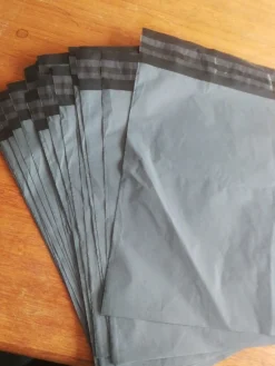 Tradera Frakt & Förpackning<20st fraktpåsar/postpåsar bredd 16cm /längd 27cm