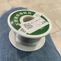 Tradera 2st 50g 0,8mm lödtråd,bra aktivitet,snabb lödhastighet,mindre rökig,99% ny skick> Svetsning & Lödning