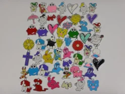 Tradera Varupartier<53st Metallhängen - alla Olika